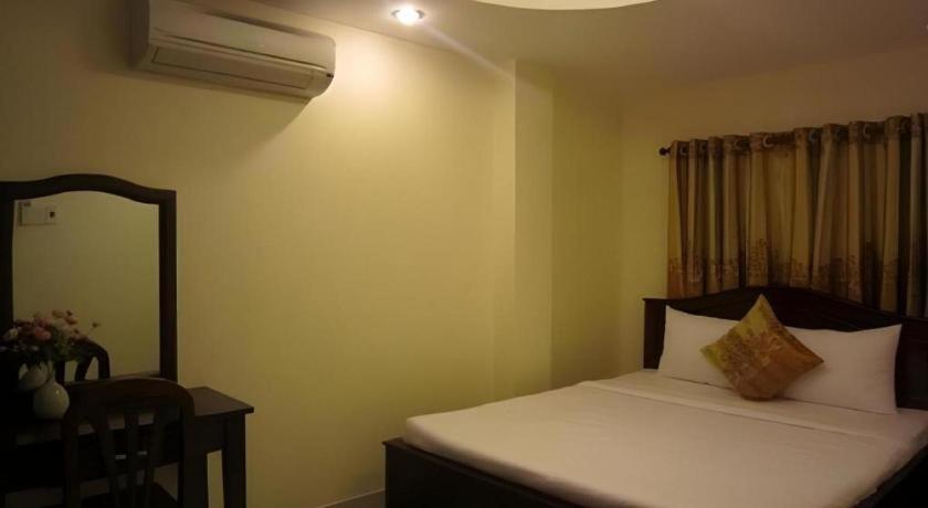 Nui Thanh Hotel Ho Chi Minh City Exterior photo