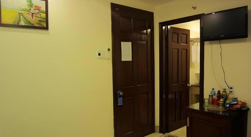 Nui Thanh Hotel Ho Chi Minh City Exterior photo