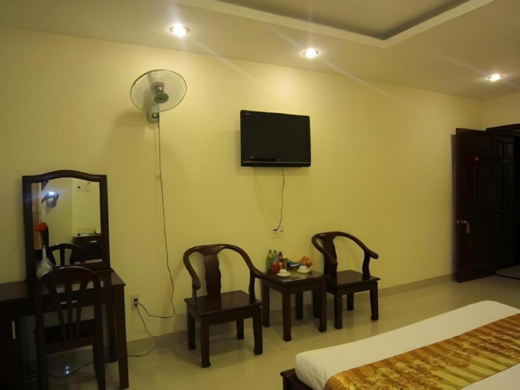 Nui Thanh Hotel Ho Chi Minh City Exterior photo