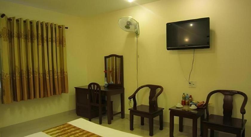 Nui Thanh Hotel Ho Chi Minh City Exterior photo