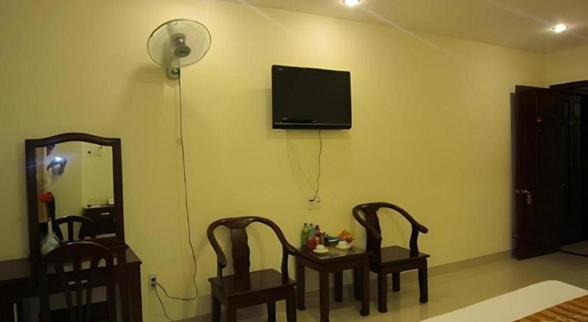 Nui Thanh Hotel Ho Chi Minh City Exterior photo